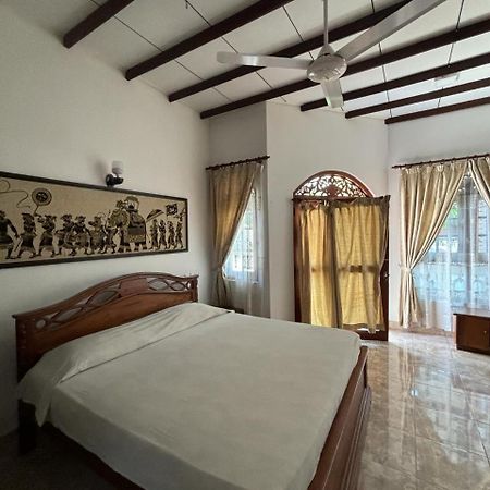 Village Inn Resort Negombo Room photo
