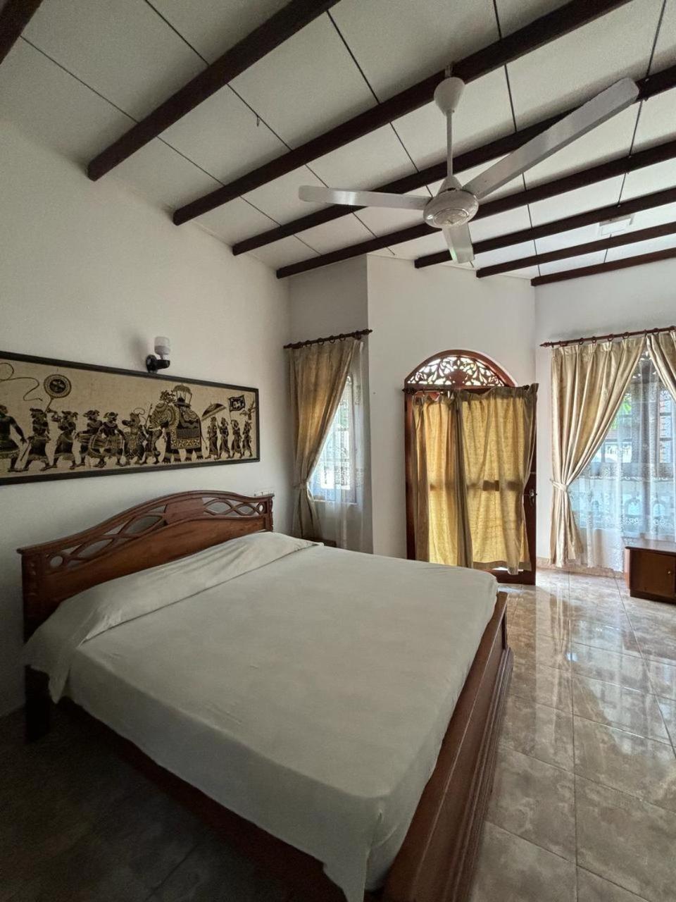 Village Inn Resort Negombo Room photo