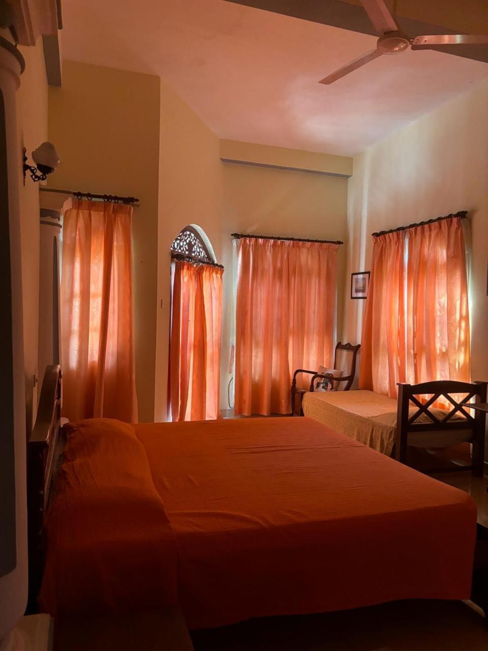 Village Inn Resort Negombo Exterior photo