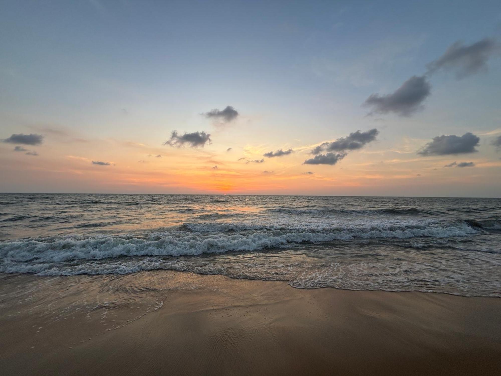 Village Inn Resort Negombo Exterior photo
